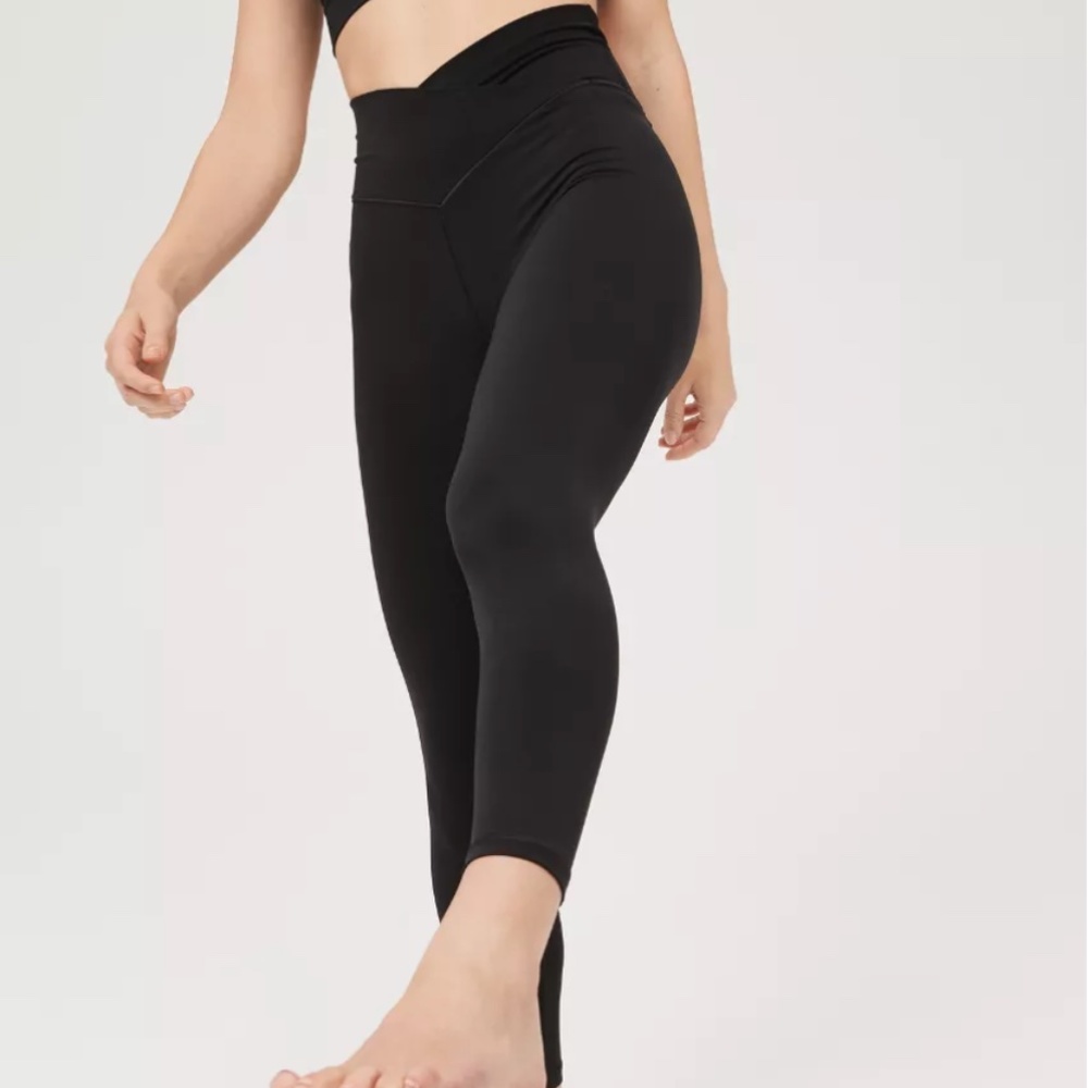 OFFLINE By Aerie Real Me High Waisted Crossover Legging